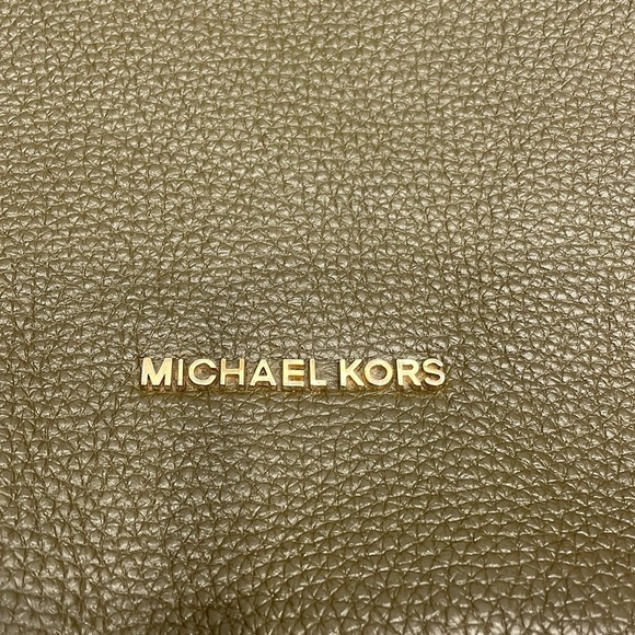 Michael Michael Kors Aria Bag - Picture 3 of 16